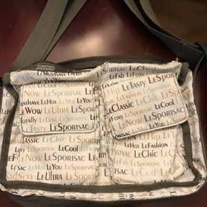 LESPORTSAC CROSS BODY BAG - neutral colors